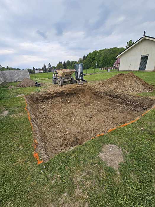 Úpravy terénu minibagrem